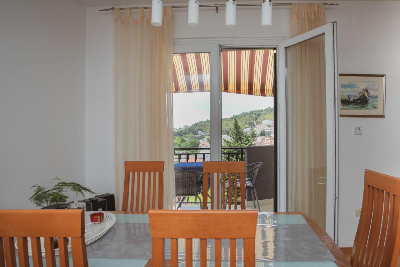 Comfort Sea View Apartment Dugi Rat Eksteriør billede