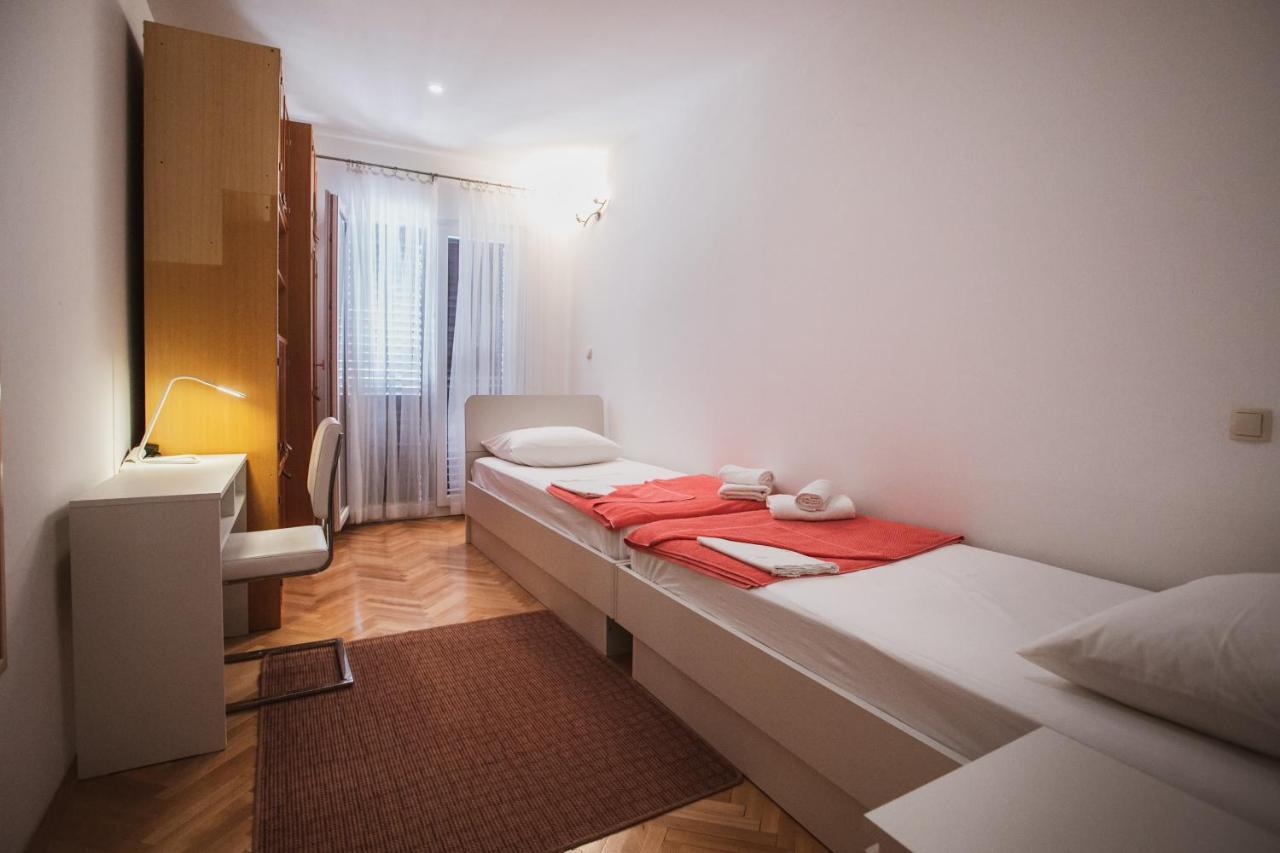 Comfort Sea View Apartment Dugi Rat Eksteriør billede